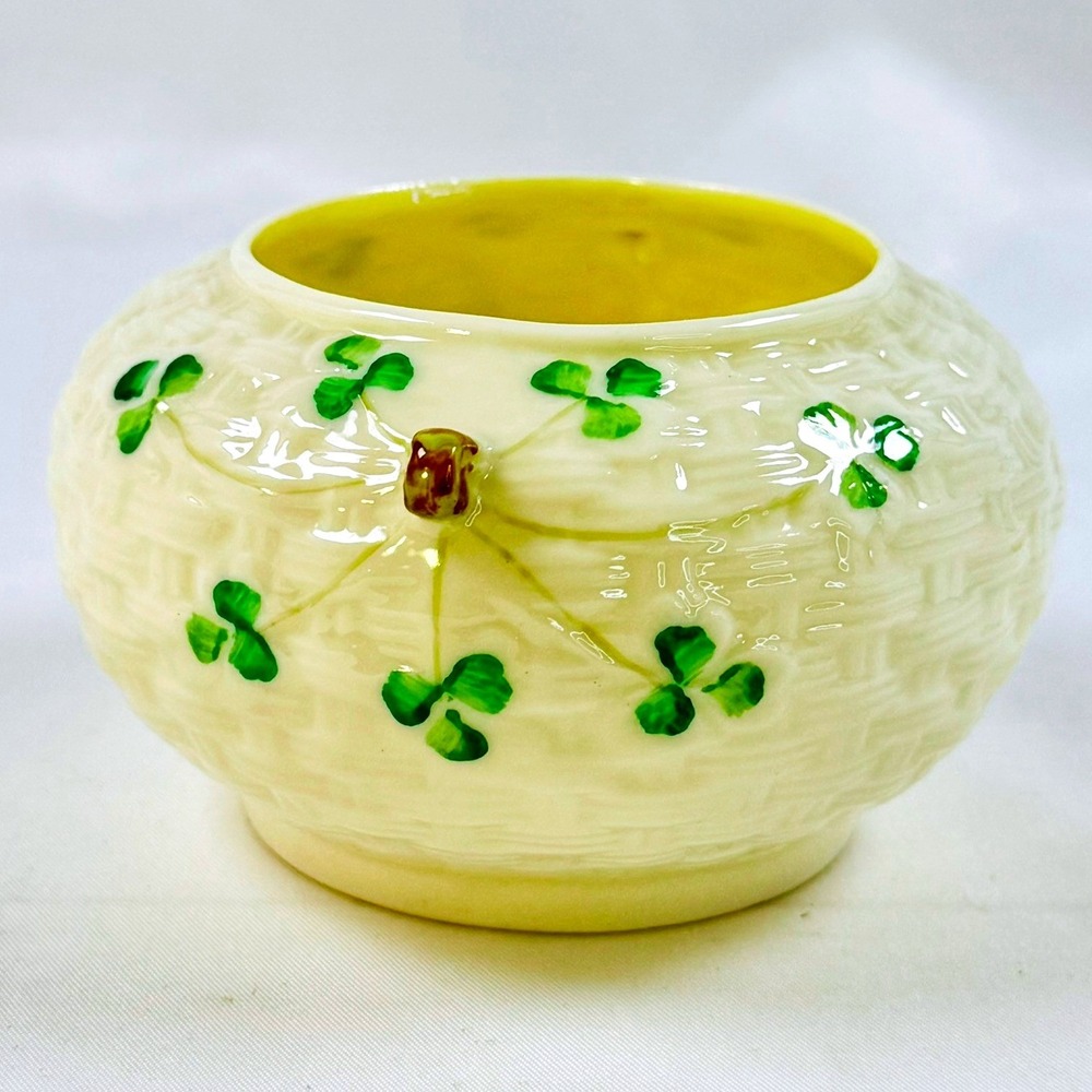 Belleek Ireland Shamrock Basketweave Sugar Bowl Parian China 6th Green Mark CUTE